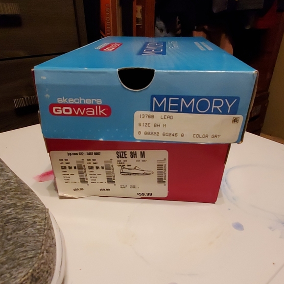 Shoes - Picture 2 of 2